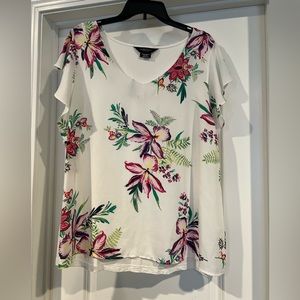Floral pattern front/ plain white back